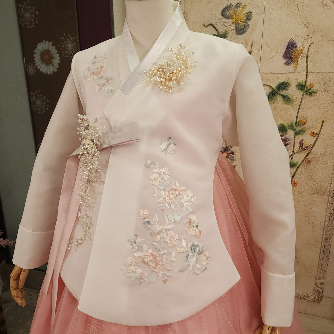 Korean Traditional Woman Personal Custom Hanbok Wedding Party Ceremony Ivory Embroidery Peach Skirt Hanbok 143