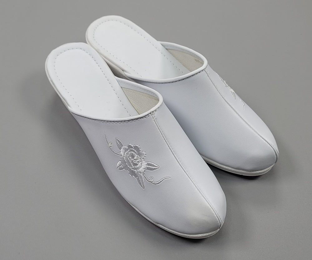 Korean Traditional Hanbok Shoes Socks for Woman Girl White Color Slipper 5 cm Heel Footwear Wedding Birthday PU WS113