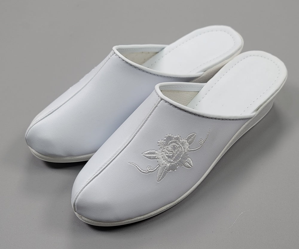 Korean Traditional Hanbok Shoes Socks for Woman Girl White Color Slipper 5 cm Heel Footwear Wedding Birthday PU WS113