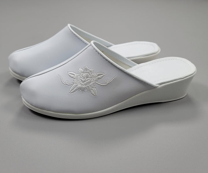 Korean Traditional Hanbok Shoes Socks for Woman Girl White Color Slipper 5 cm Heel Footwear Wedding Birthday PU WS113