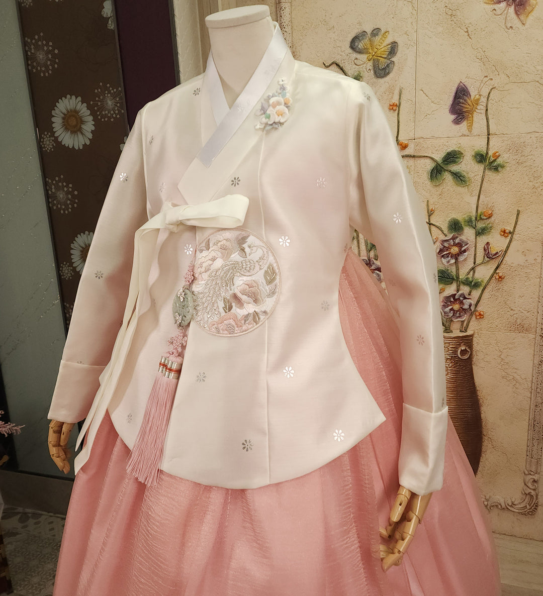 Korean Traditional Woman Personal Custom Hanbok Wedding Party Ceremony Ivory Embroidery Bead Peach Skirt Hanbok 144