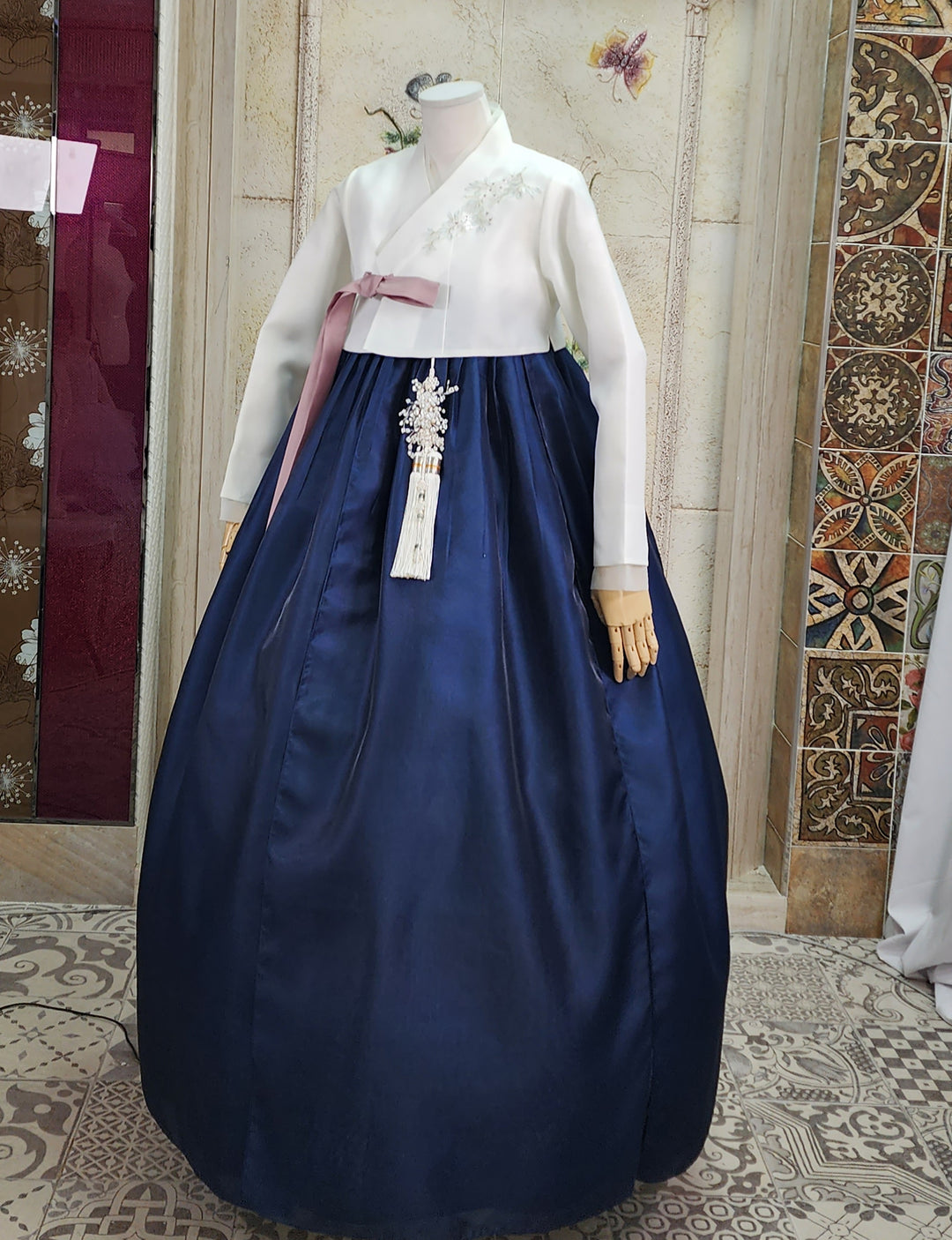 Korean Traditional Woman Personal Custom Hanbok Wedding Party Ceremony Ivory Navy Hanbok OSW007