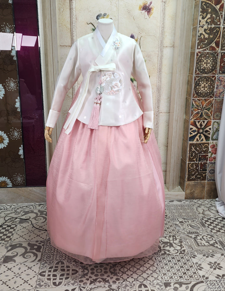 Korean Traditional Woman Personal Custom Hanbok Wedding Party Ceremony Ivory Embroidery Bead Peach Skirt Hanbok 144