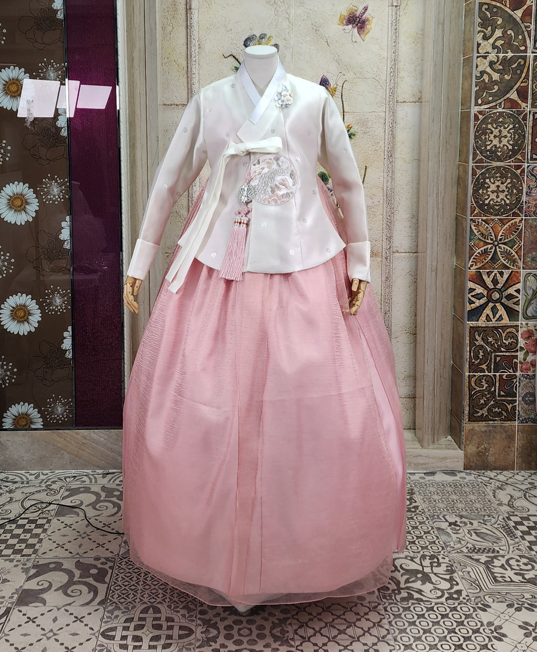 Korean Traditional Woman Personal Custom Hanbok Wedding Party Ceremony Ivory Embroidery Bead Peach Skirt Hanbok 144